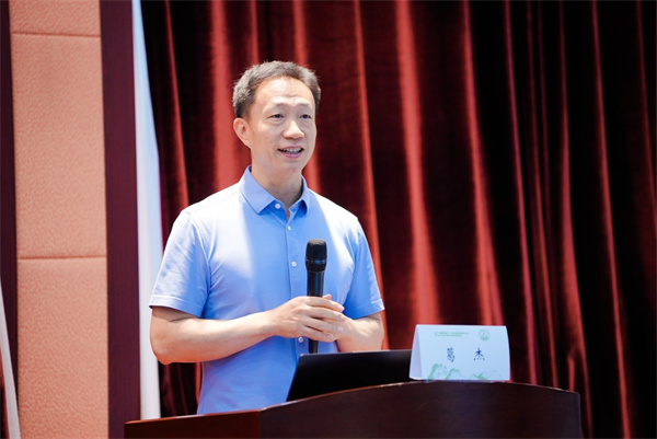 葛杰.jpg